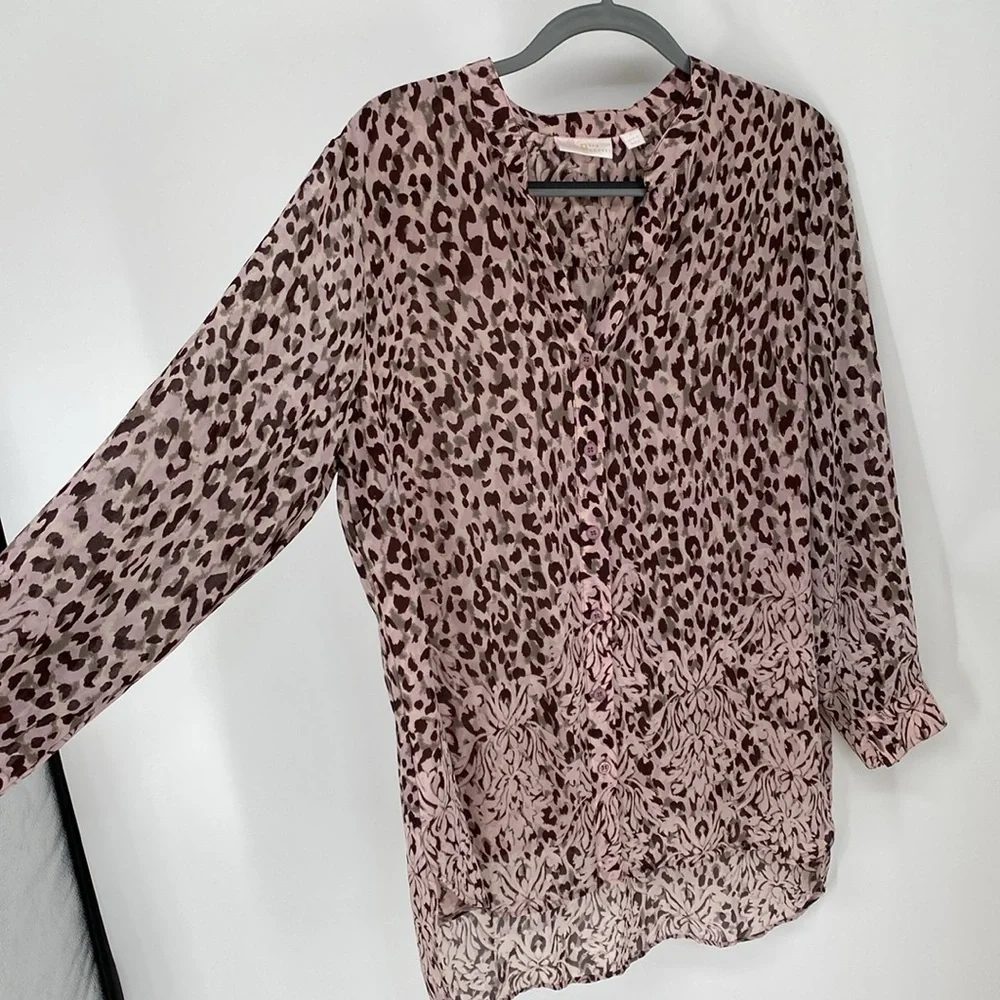 Belle by Kim Gravel Animal Print Button Front Blouse Size Large - Picture 4 of 9